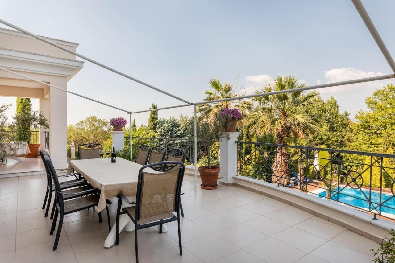 Villa Elena Peraía Kültér fotó