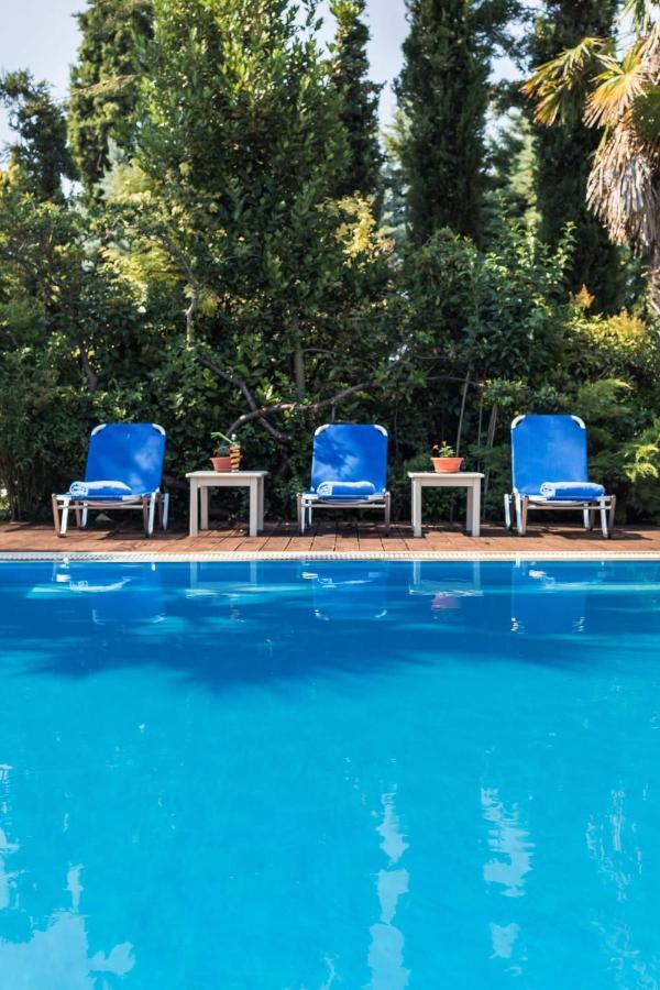 Villa Elena Peraía Kültér fotó